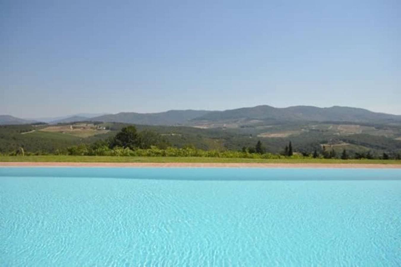 Foto 3 von 43: Tenuta Branca – Apartment Podere mit Pool und Terrasse im Chianti