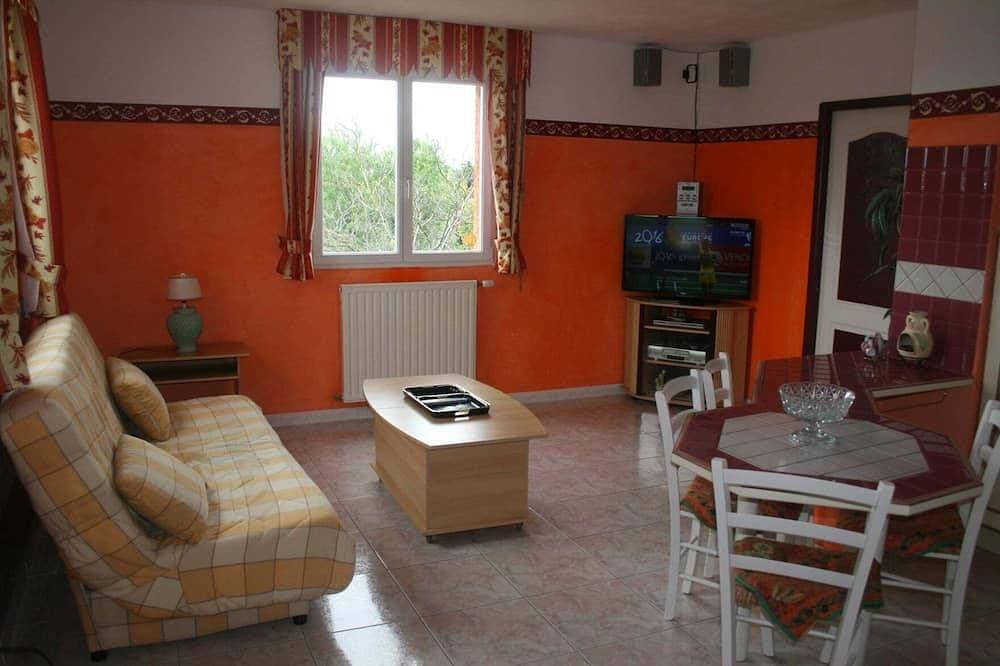 Foto 4 von 11: Seasonal rental of air-conditioned gîtes, swimming pool
