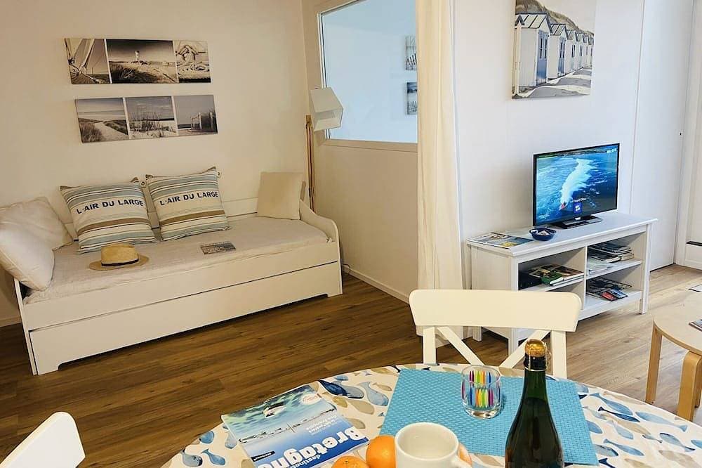 Foto 7 von 23: Apartment / sea view / beach 100m / private parking.