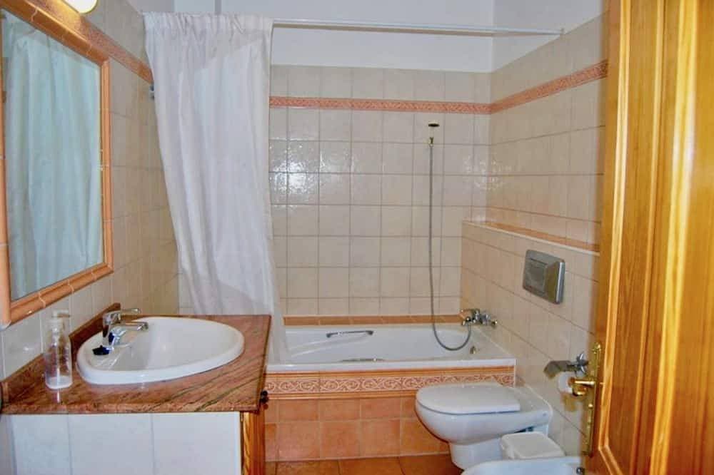 Foto 3 von 19: Playa de San Juan , 2/ 3 Personen, WiFi zum arbeiten  , 2 Gehminuten vom Meer