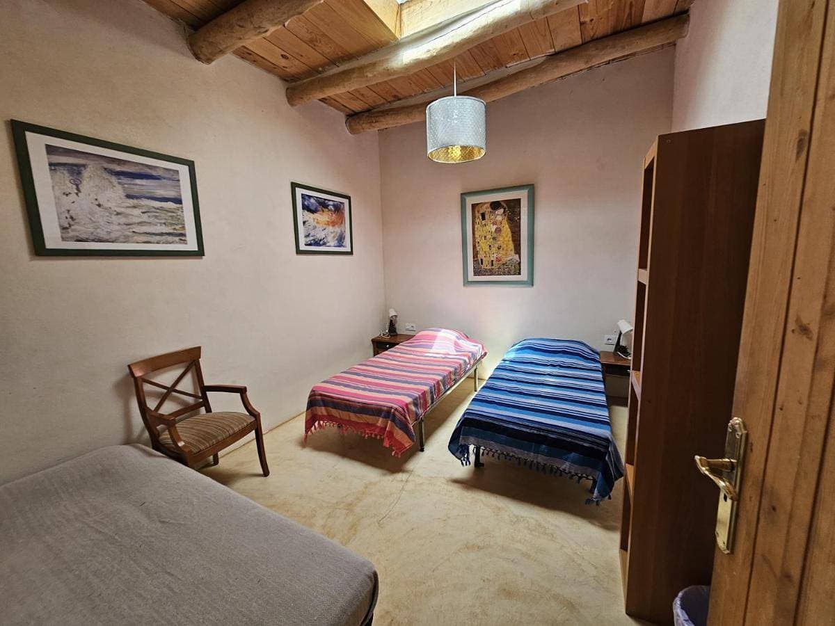 Foto 4 von 40: Two-Bedroom Apartment