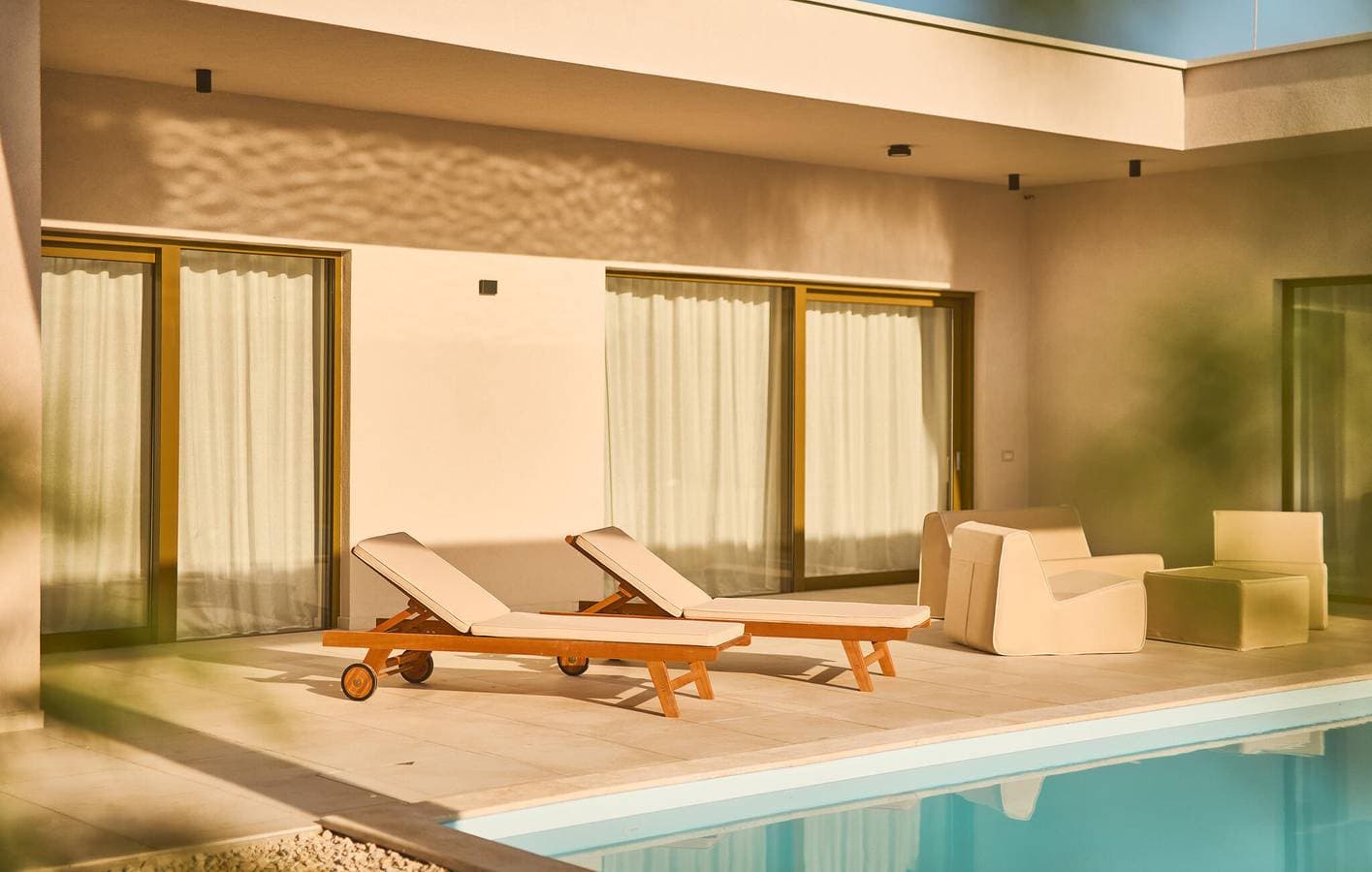 Foto 8 von 33: Geräumige 2-Zimmer-Wohnung mit Pool, WLAN und 2 km Entfernung zum Strand