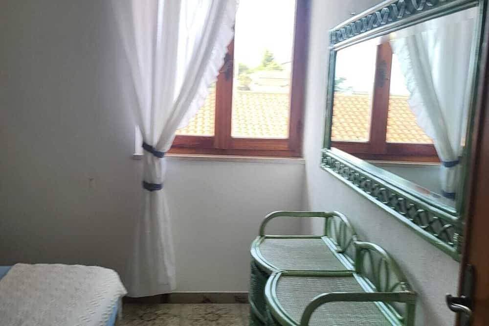 Foto 3 von 30: Apartment mit Meerblick und kostenlosem Parkplatz im Innenhof, 30 m vom Meer entfernt