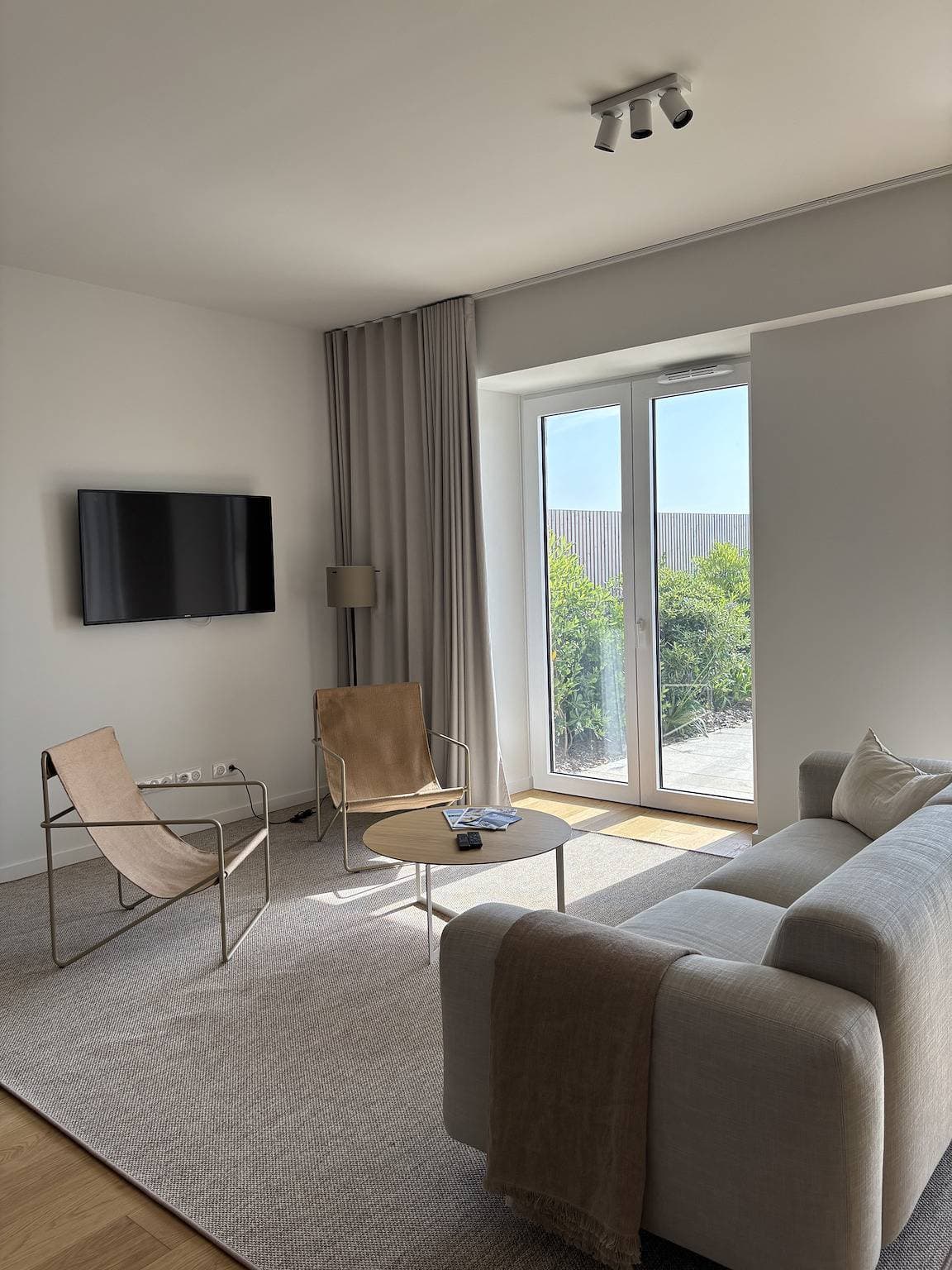 Foto 8 von 39: La Roche Mignonne T3 · T3 Beach access and indoor