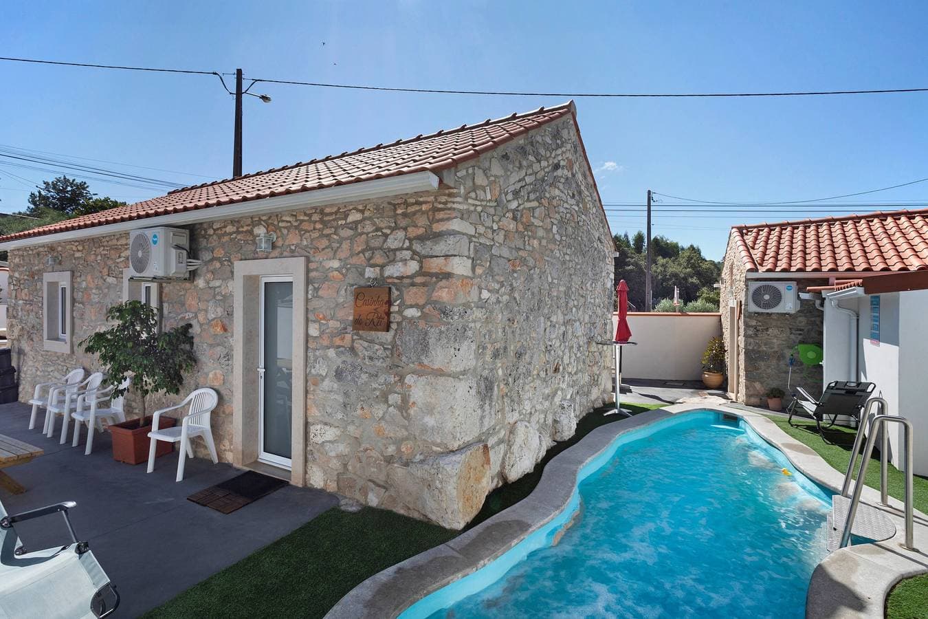Foto 2 von 24: Ferienhaus 'Palheiro Do Rei' mit gemeinsamer Terrasse, WLAN und Klimaanlage