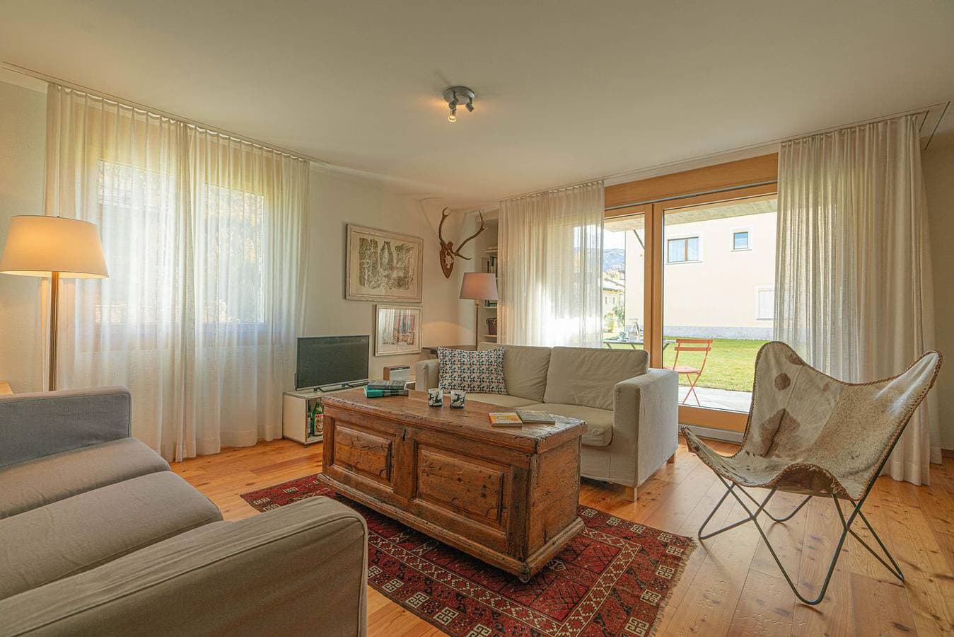Foto 12 von 22: Chesa Radonda 1 – Moderne Wohnung mit Terrasse & Bergblick