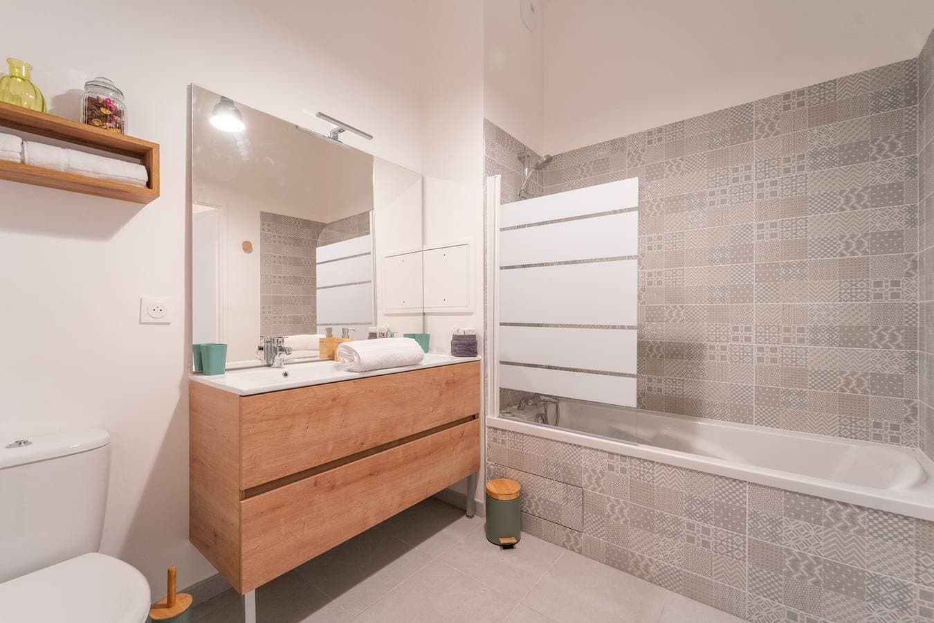Foto 7 von 15: Ferienwohnung für 6 Personen mit Terrasse