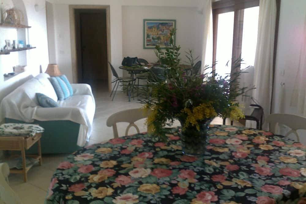 Foto 9 von 30: San Teodoro: Fantastische Villa Ausgezeichneten Meerblick Garten und im Mittelmeer
