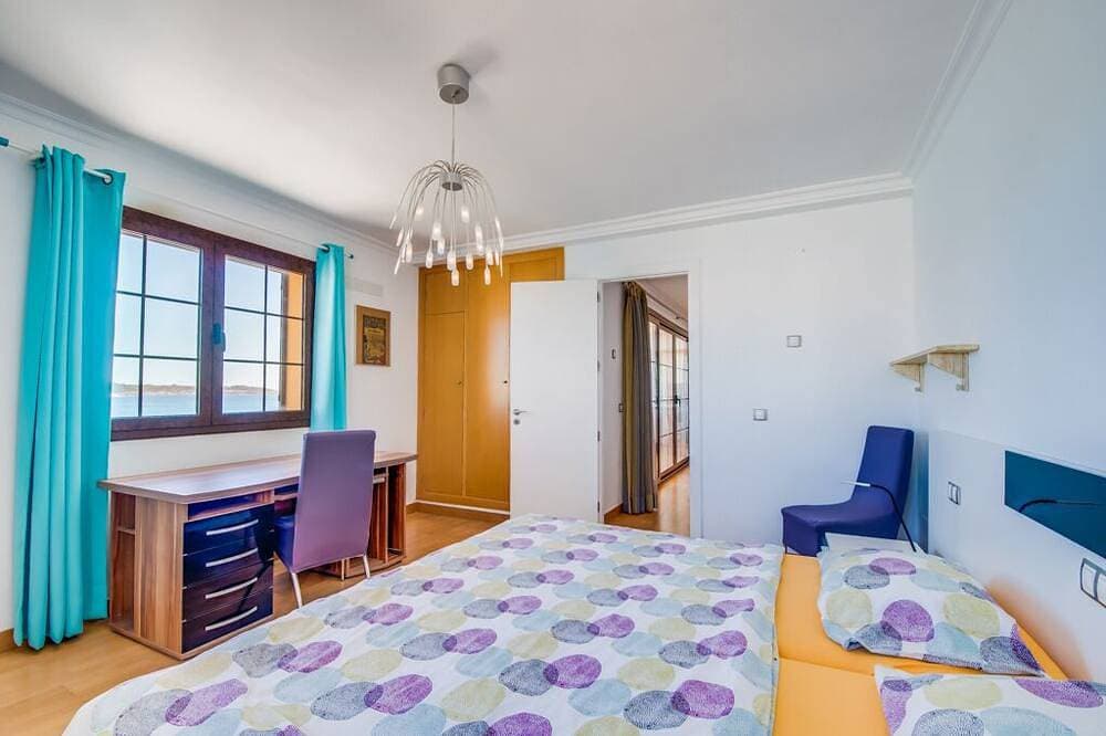 Foto 7 von 30: Super! Excl.moderne FeWo 150qm, direkt am Strand von S'illot, bis 4Pers. Wifi