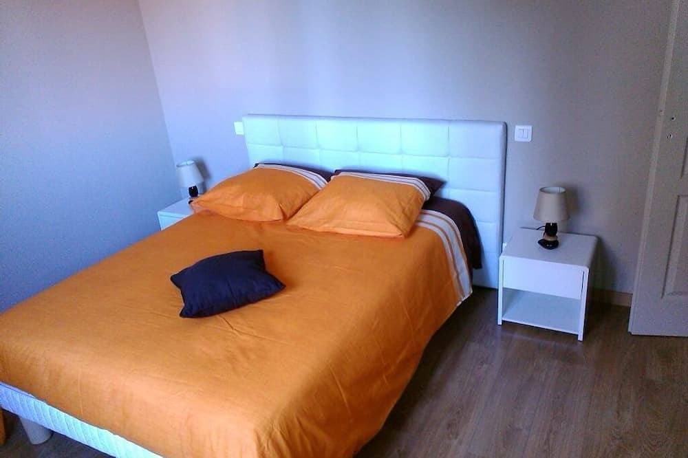 Foto 3 von 25: T3 - First floor - With swimming pool - Rated 5 * furnished for tourism