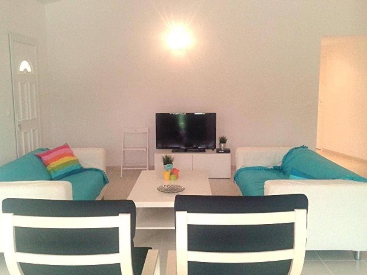Foto 7 von 38: Three-Bedroom Holiday Home