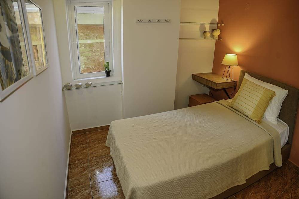 Foto 2 von 18: Mpoulakis Wohnung 46, 3 Schlafzimmer Familienwohnung neben meinem Fotostudio