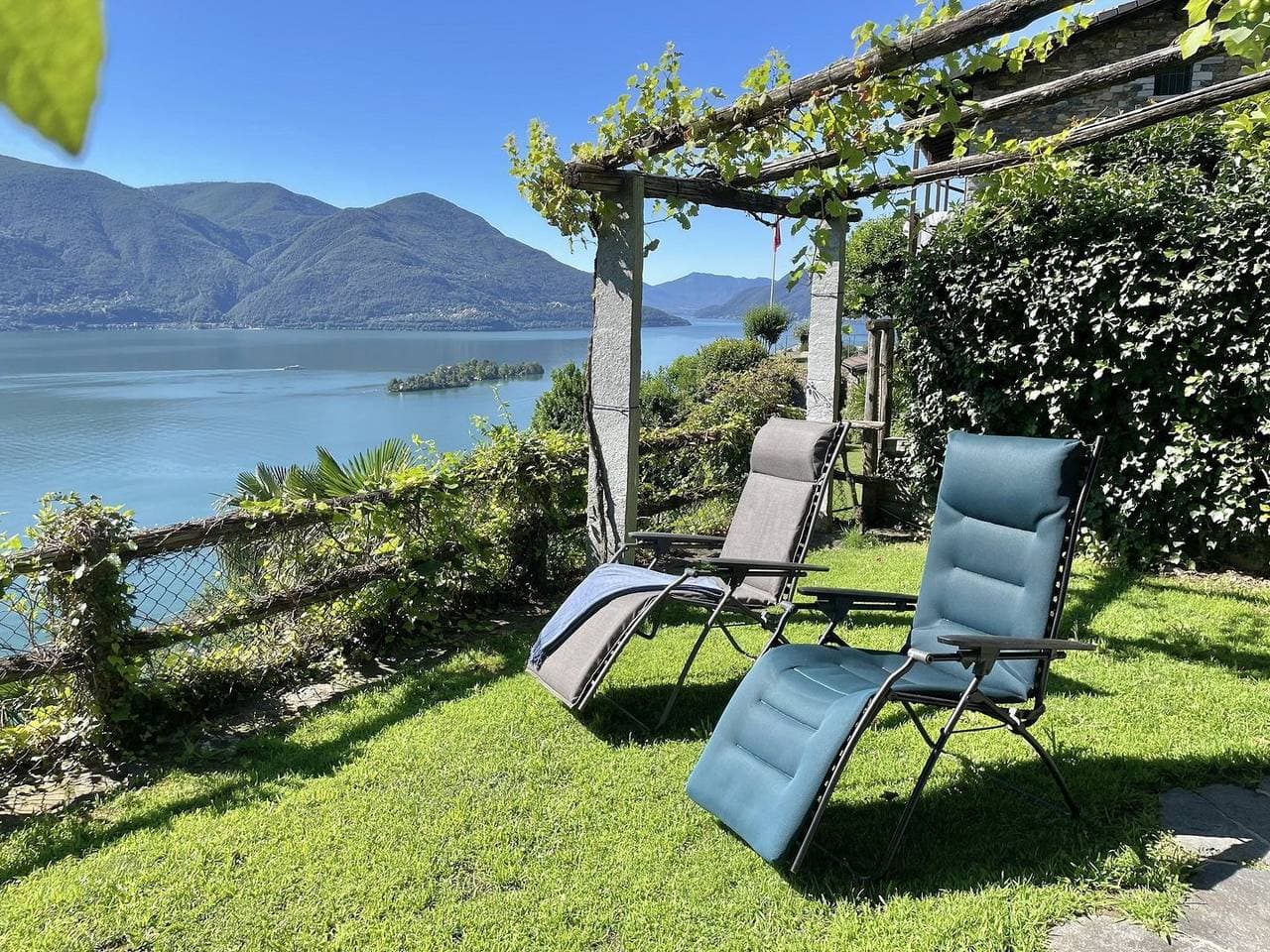 Foto 4 von 35: Ferienhaus an traumhafter Aussichtslage, absolut ruhig und abseits vom Strassenlärm