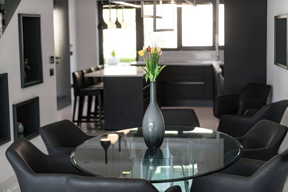 Foto 9 von 30: Luxury Villa Black Cube with heating pool