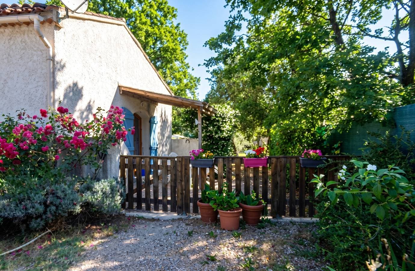 Charmantes Apartment in Le Luc mit Gemeinschaftspool, 42 m² 1