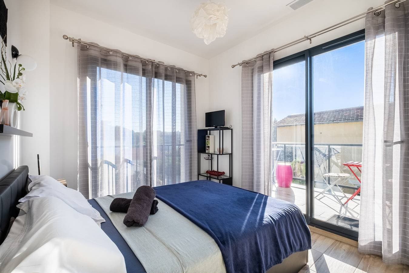 Foto 13 von 23: Apartment 'T3 Cros De Cagnes Bord De Plage' mit privater Terrasse, WLAN und Klimaanlage