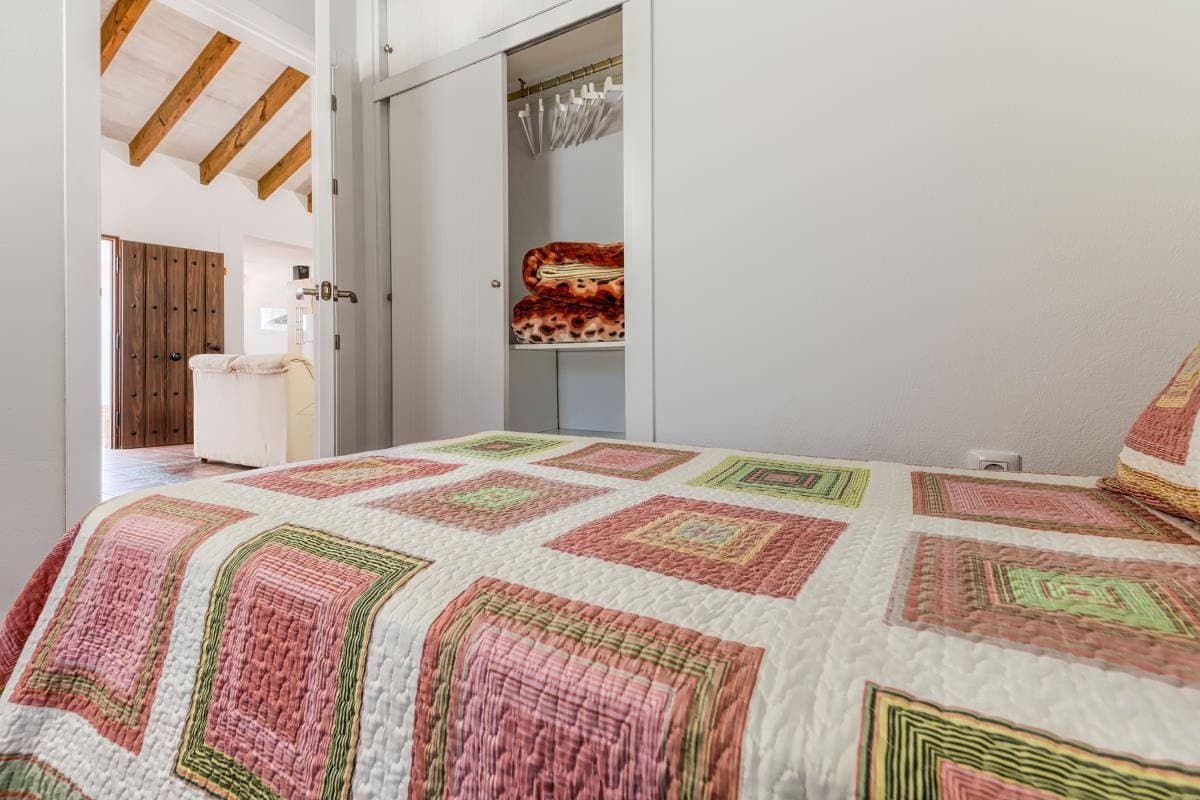 Foto 13 von 21: Casa Los Pinos Torre Roche - Andalusisches Cortijo mit viel Komfort und eingezäuntem Pool