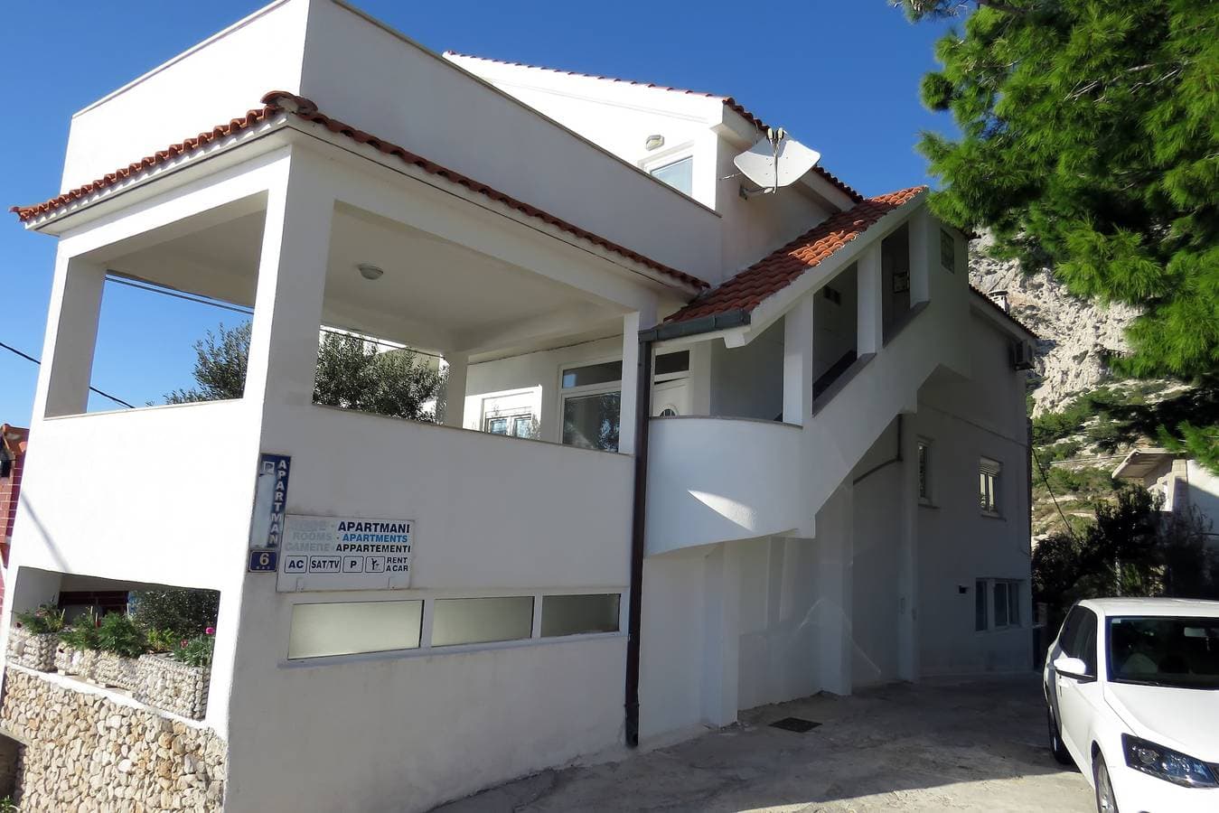 Foto 4 von 24: Studio Appartement mit Balkon und Meerblick Drasnice, Makarska As-2581-a