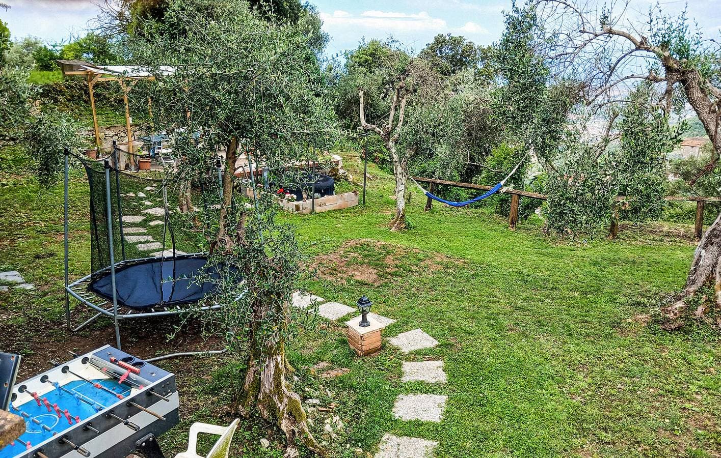 Foto 9 von 26: Gemütliche Gartenwohnung bei Pietrasanta - WiFi & Parken