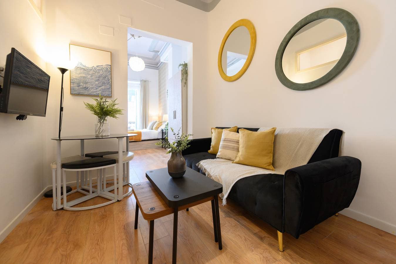 M Apartamento de 1 dormitorio con balcón 1