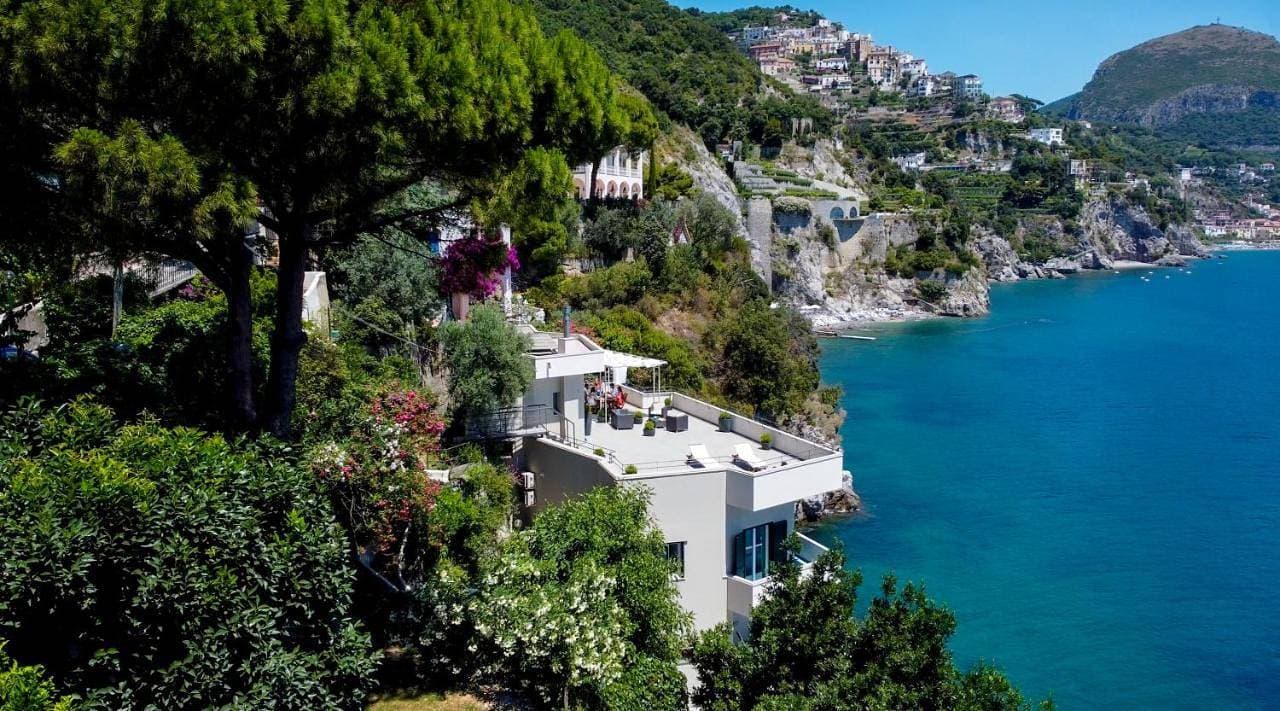 Foto 4 von 37: Villa with Sea View
