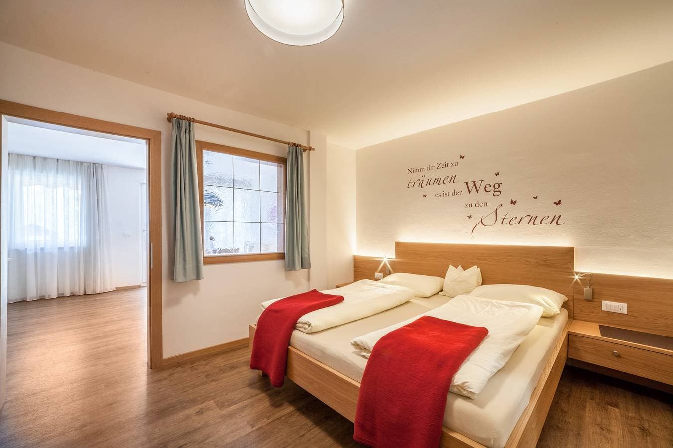 Foto 4 von 23: Ferienwohnung "Schnitzer - Anemone" mit Bergblick, WLAN