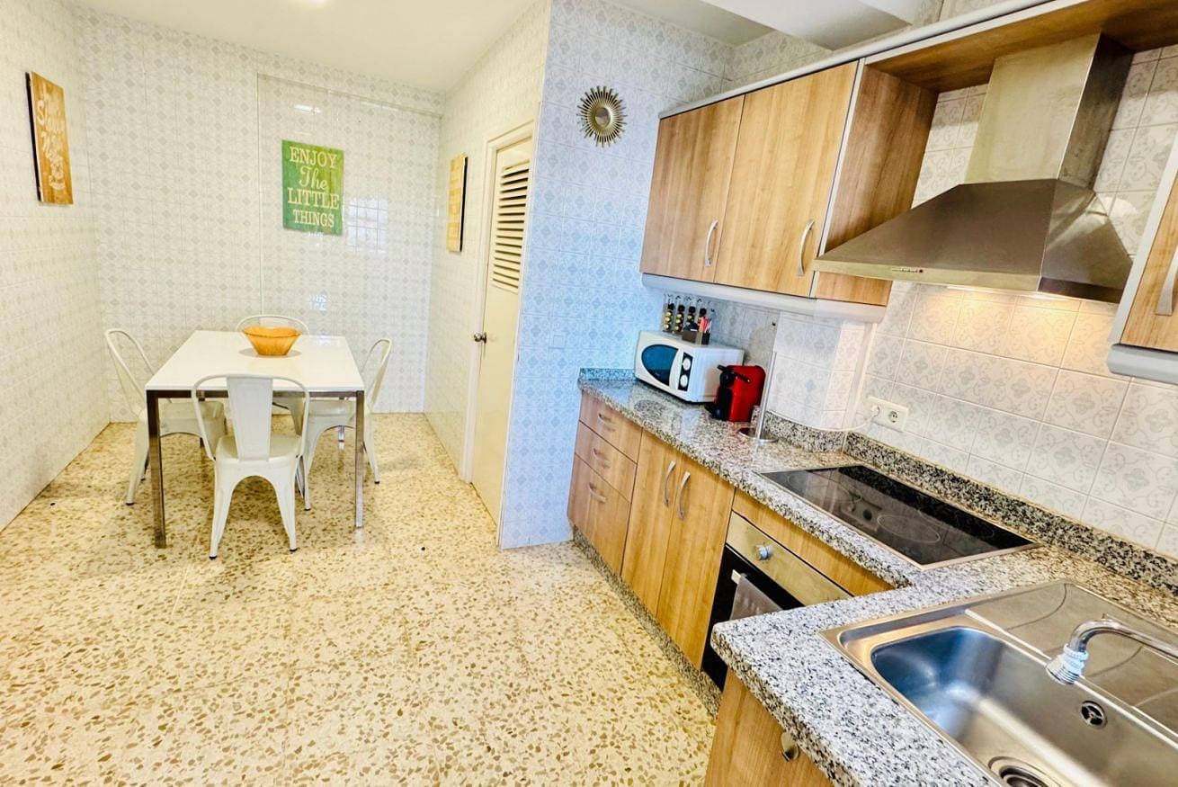 Foto 6 von 41: Ferienwohnung für 4 Personen mit Balkon/Terrasse