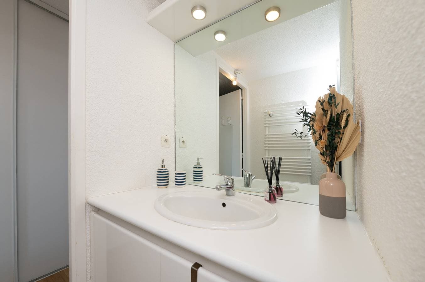 Foto 12 von 26: Ferienwohnung 'Le Nid De Keragan' mit Meerblick, privater Terrasse und Wi-Fi