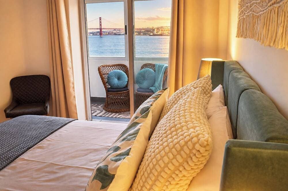 Foto 8 von 28: Flat in Cacilhas – Lisbon Stunning River Views