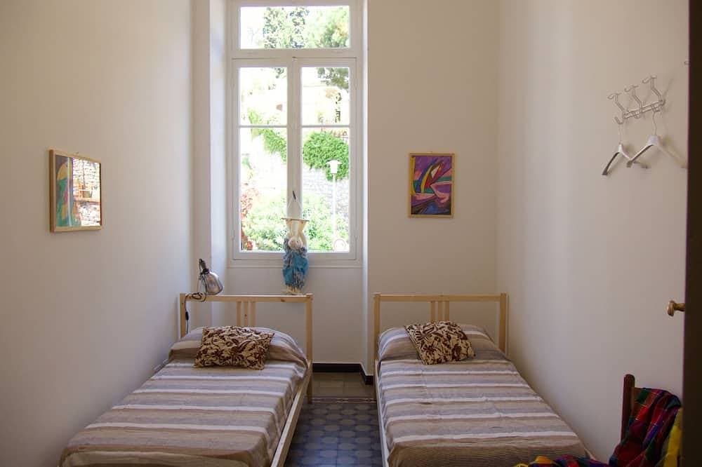 Foto 4 von 22: Wunderschönes Apartment am Meer in einem historischen Gebäude in Oneglia, Riviera dei Fior