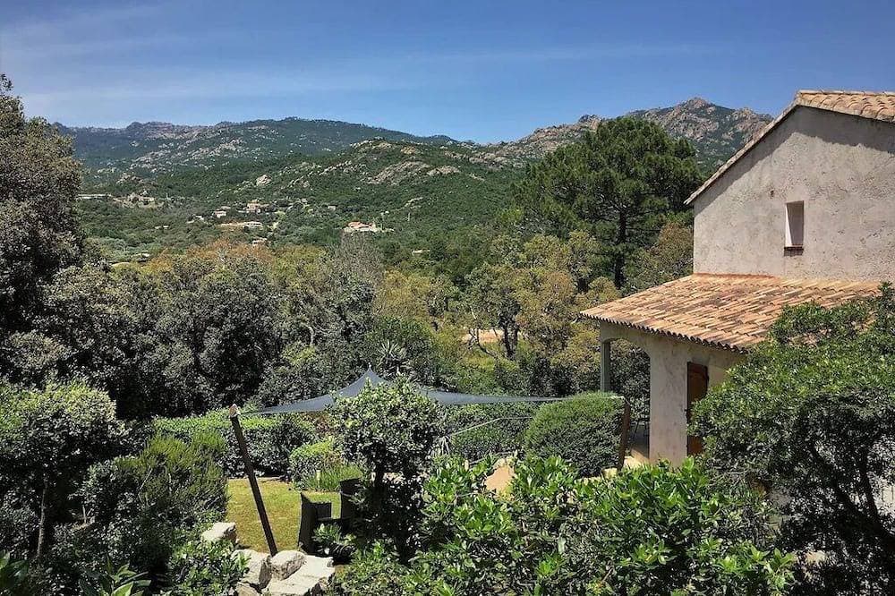 Foto 10 von 30: 2 3* Pool Villas With Panoramic Views Located Between Sea And Mountains