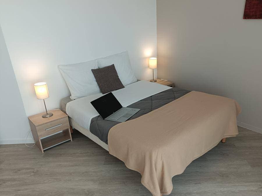 Foto 5 von 37: Terres de France - Appart Hotel Rouen Flaubert - Studio 2 personen - Doppelbett