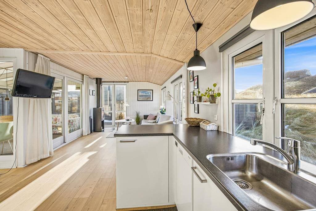 Foto 11 von 34: Gemütliches Ferienhaus für 4 Personen - 100 Meter zum Strand