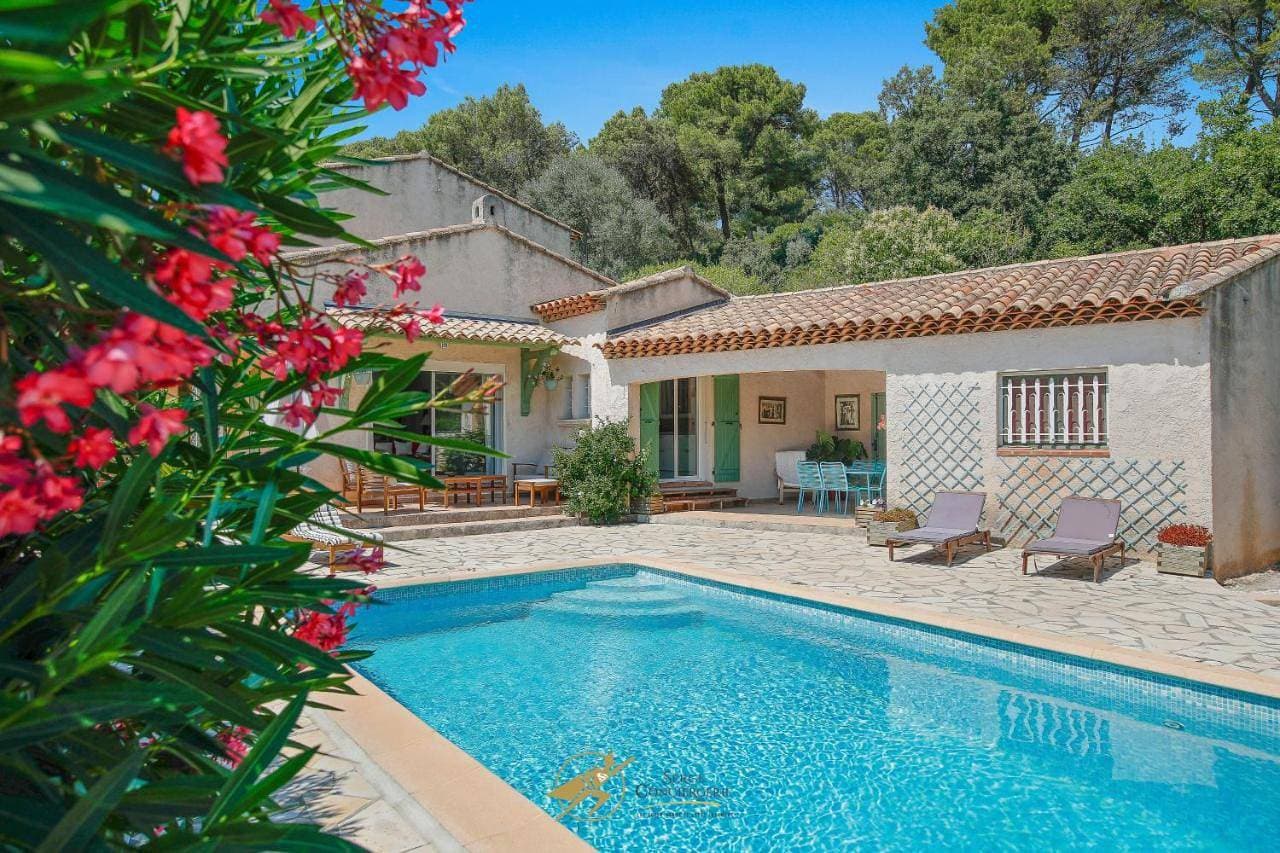 Foto 7 von 16: Villa with Private Pool