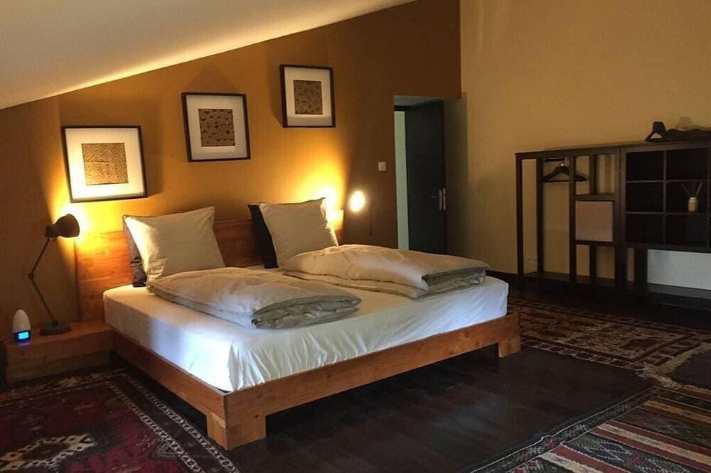 Foto 8 von 30: Studio-Übergroß-Ensuite mit Whirlpool-Wanne-Bergblick-Kig size