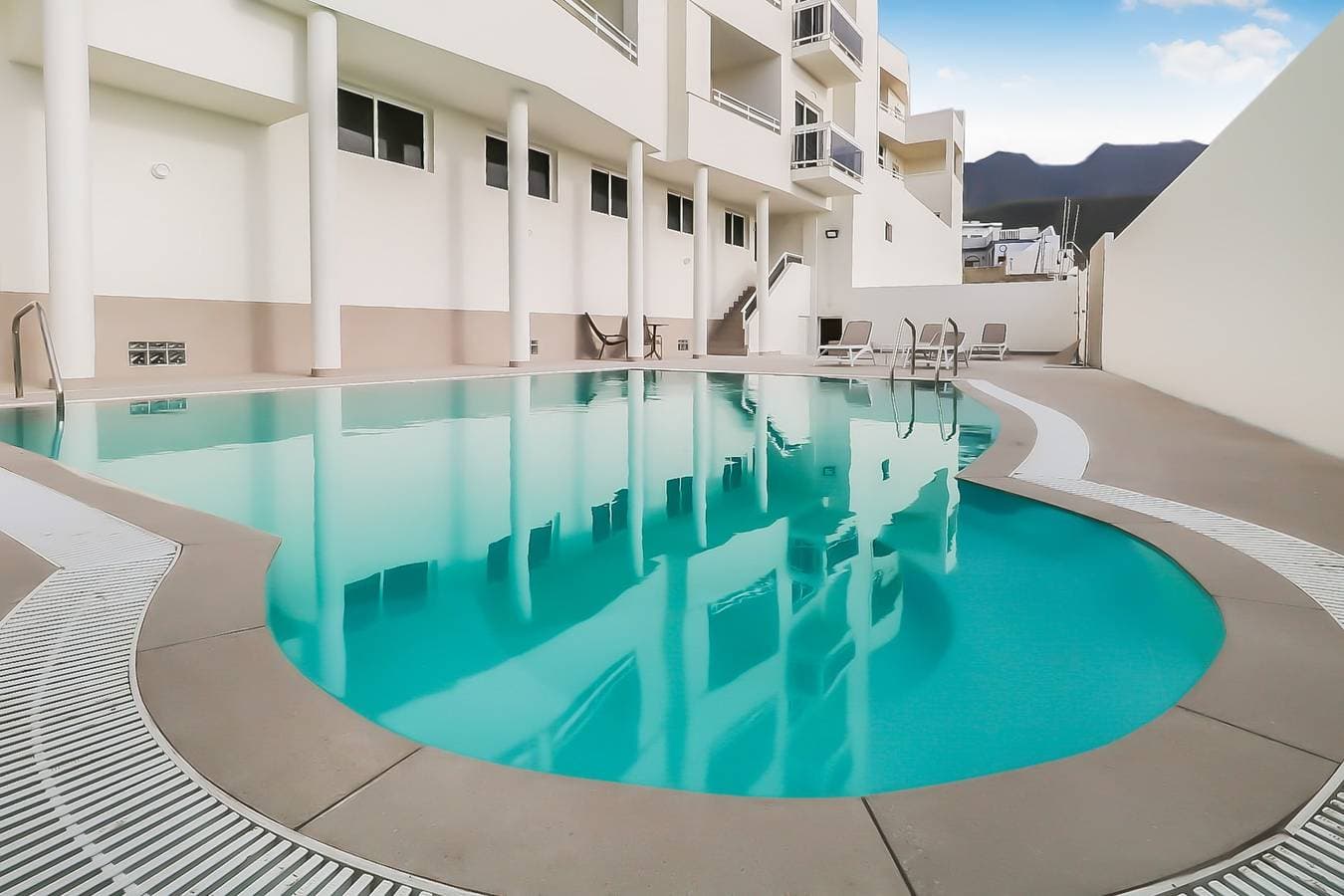 Foto 2 von 55: Ferienwohnung für 5 Personen mit Pool
