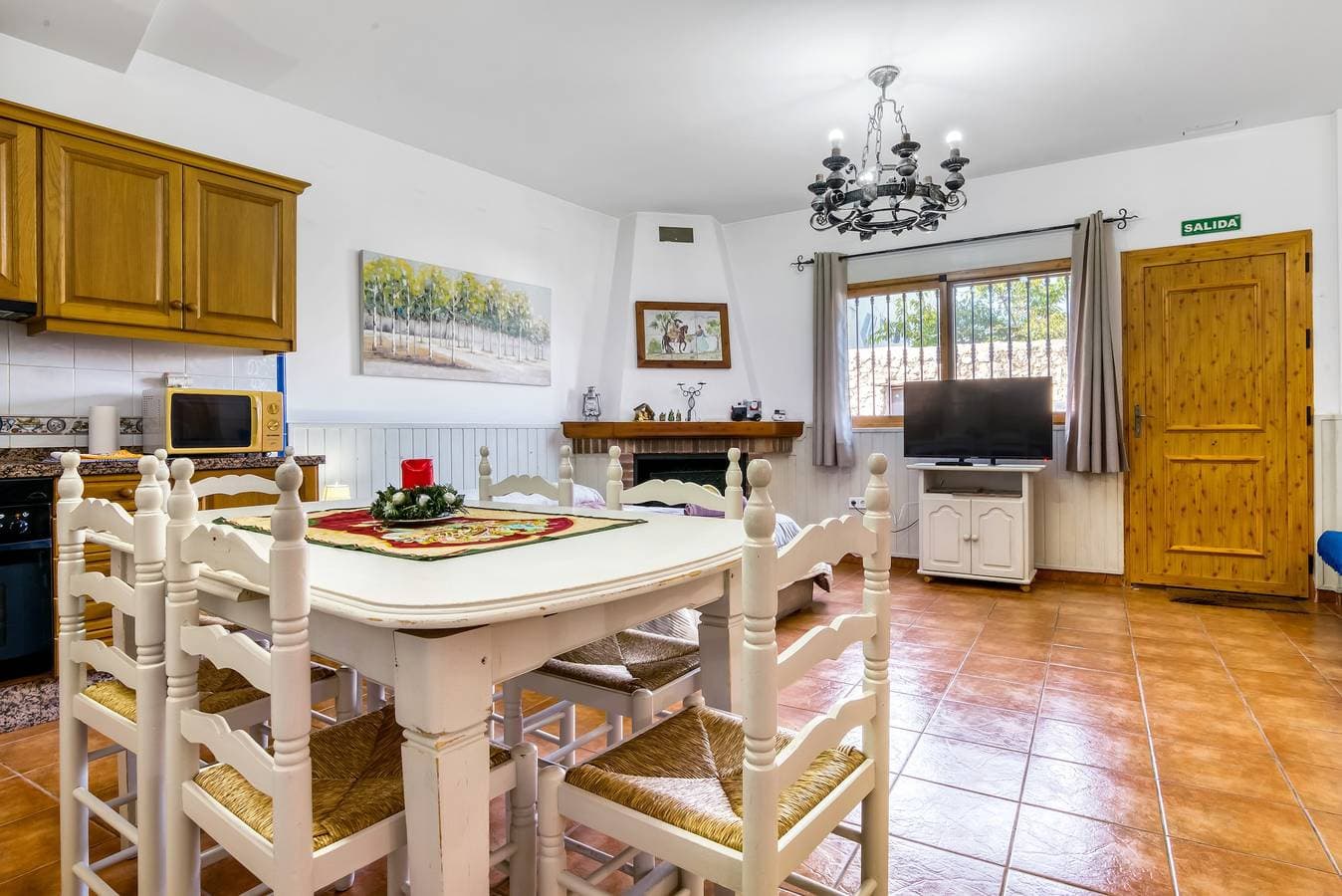 Foto 8 von 32: Ferienwohnung 'Carrebaix' mit Wi-Fi und Klimaanlage