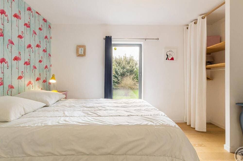 Foto 4 von 22: Zeitgemäßes Haus nahe am Meer mit Garten in Saint-Vaast-la-Hougue