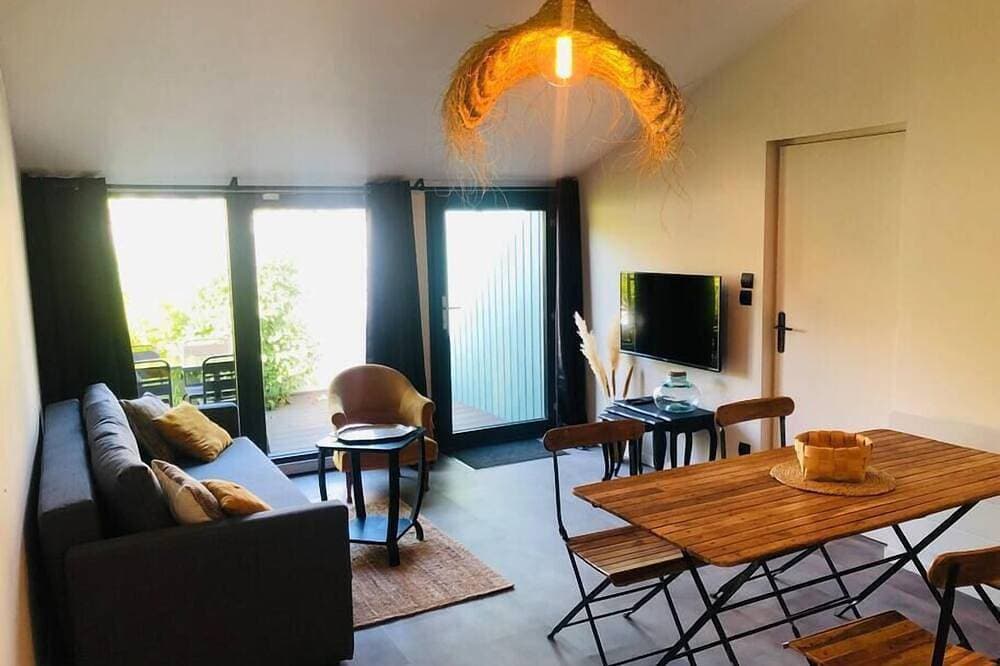 Foto 12 von 30: Bel Air, Accès Piscine - Jacuzzi Privé - Terrasse