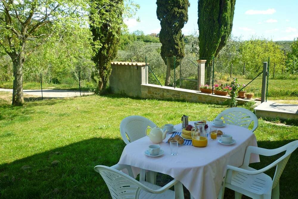 Foto 12 von 30: Appartement mit Schwimmbad 30 Minuten von Florenz, Garten, Parkplatz, WiFi