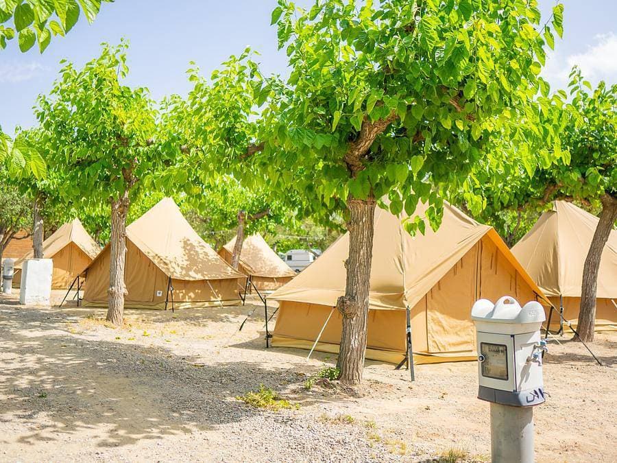 Foto 3 von 28: Camping Cambrils Caban - Zelt 3 personen - Glamping Rafal 1/3 pers