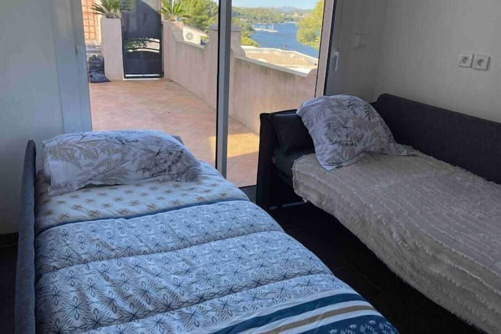 Foto 4 von 22: Joli Mas T3 vue Mer. Animaux de Compagnie Acceptés !