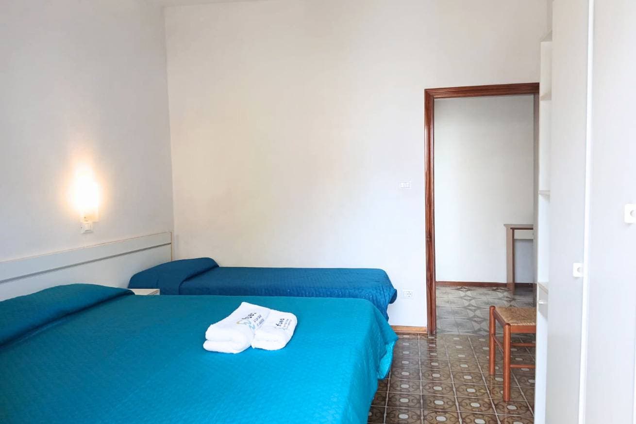 Foto 11 von 17: Ferienwohnung für 4 Personen mit Balkon/Terrasse