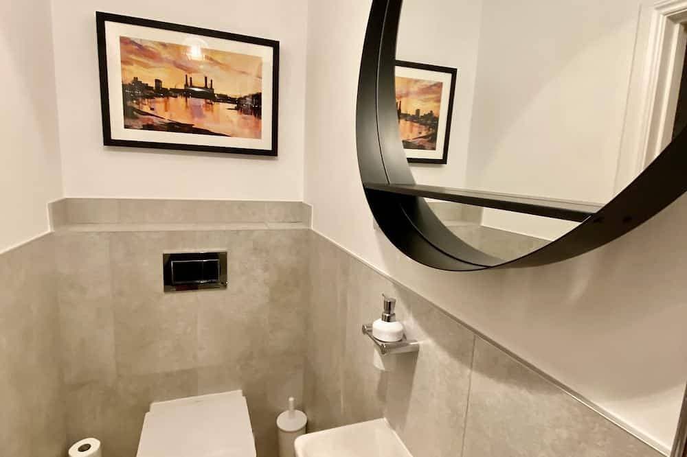 Foto 10 von 30: 1 Beach Retreat 5 min to beach! Outstanding location! Lux family 2 Br Apartment!