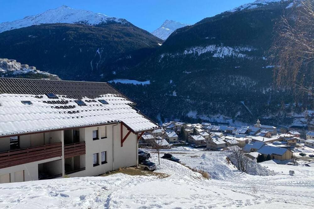 Foto 8 von 30: Parkmöglichkeiten, fernseher, schließfach für die skier, 34m², La Norma