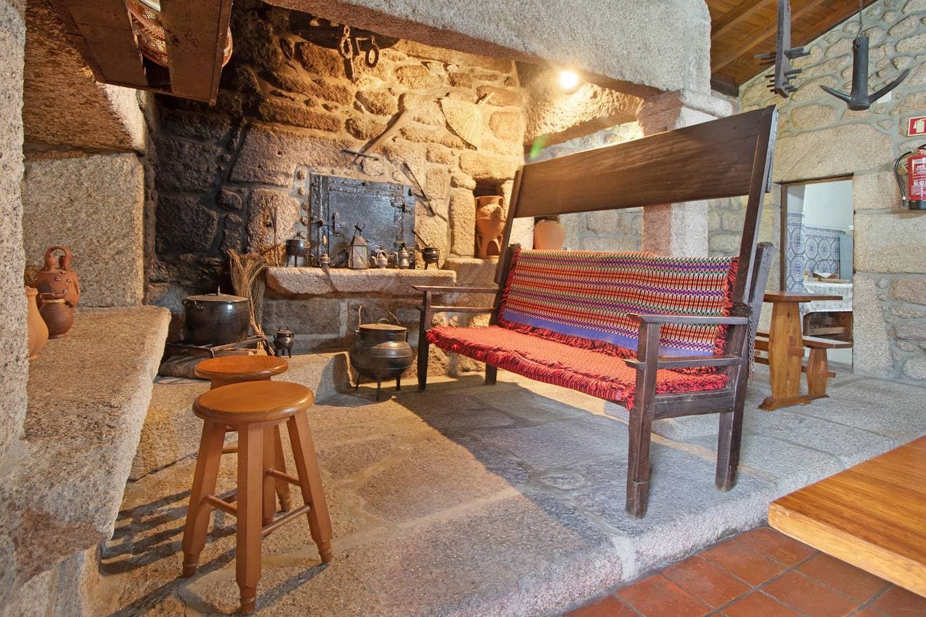 Foto 13 von 40: Zimmer 'Quarto 2 - Casa Do Adro' mit Bergblick, Wi-Fi und Klimaanlage