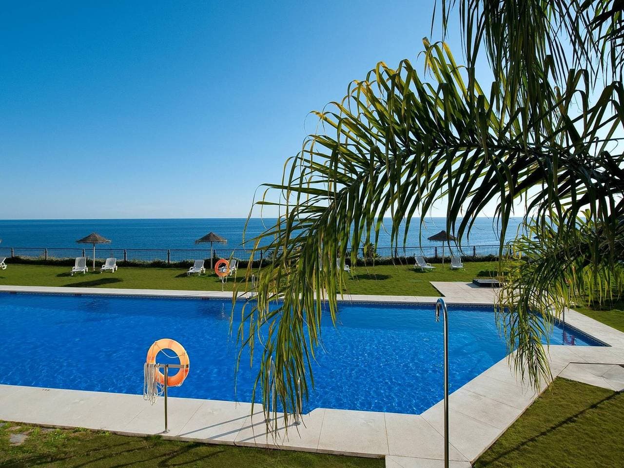 Foto 8 von 17: Apartamento Vista mar frontal con parking