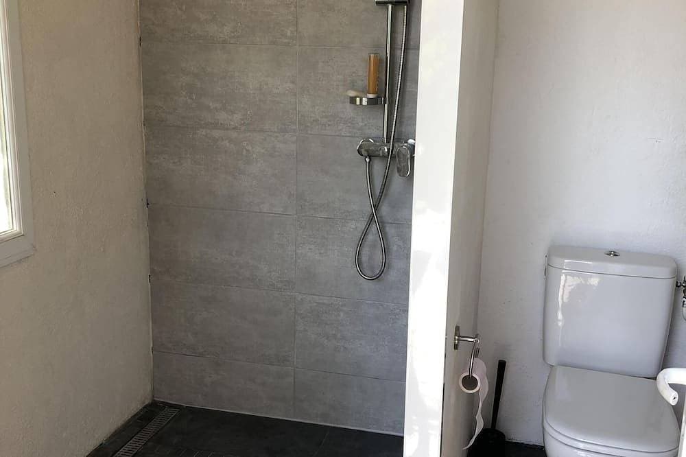 Foto 3 von 10: Gehen Sie von dieser 3-Bett-Villa mit privatem Pool und Garten zum Strand