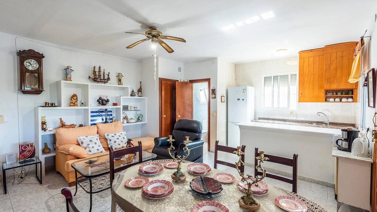 Foto 7 von 19: Lovely Sea Mountain View Cottage Torrox by Ruralidays