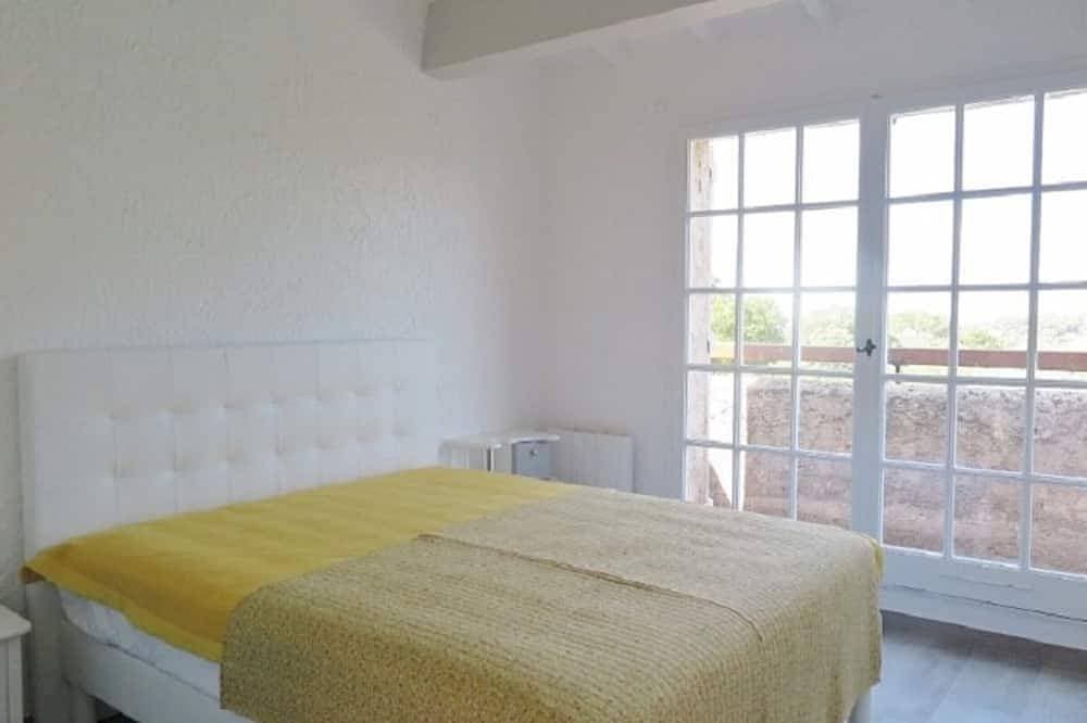 Foto 2 von 12: Renoviertes 2-Zimmer-Mas mit Pool 1 km vom Strand Gigaro entfernt